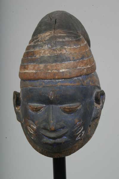 Yorouba  Gélédé(masque), d`afrique : Nigéria, statuette Yorouba  Gélédé(masque), masque ancien africain Yorouba  Gélédé(masque), art du Nigéria - Art Africain, collection privées Belgique. Statue africaine de la tribu des Yorouba  Gélédé(masque), provenant du Nigéria, 736/308 Masque Gélédé utilisés dans les royaumes Yorouba occidentaux.Il vient probablement de la région d