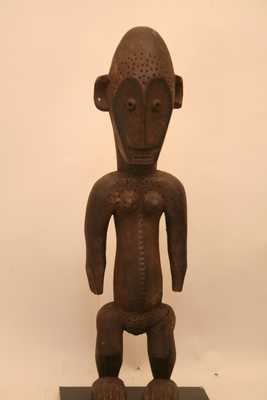 Metoko/Mituku(statue), d`afrique : Rép.démoncratique du Congo., statuette Metoko/Mituku(statue), masque ancien africain Metoko/Mituku(statue), art du Rép.démoncratique du Congo. - Art Africain, collection privées Belgique. Statue africaine de la tribu des Metoko/Mituku(statue), provenant du Rép.démoncratique du Congo., 1325/5233.Statue Mituku H.70cm.représentant ITEA la femme,utilisée dans les rites d