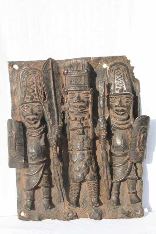 Br.  Benin(plaque), d`afrique : nigeria, statuette Br.  Benin(plaque), masque ancien africain Br.  Benin(plaque), art du nigeria - Art Africain, collection privées Belgique. Statue africaine de la tribu des Br.  Benin(plaque), provenant du nigeria, 1563/2068k.Plaque en bronze du Bénin qui étaient accrochés aux mur du palais de l