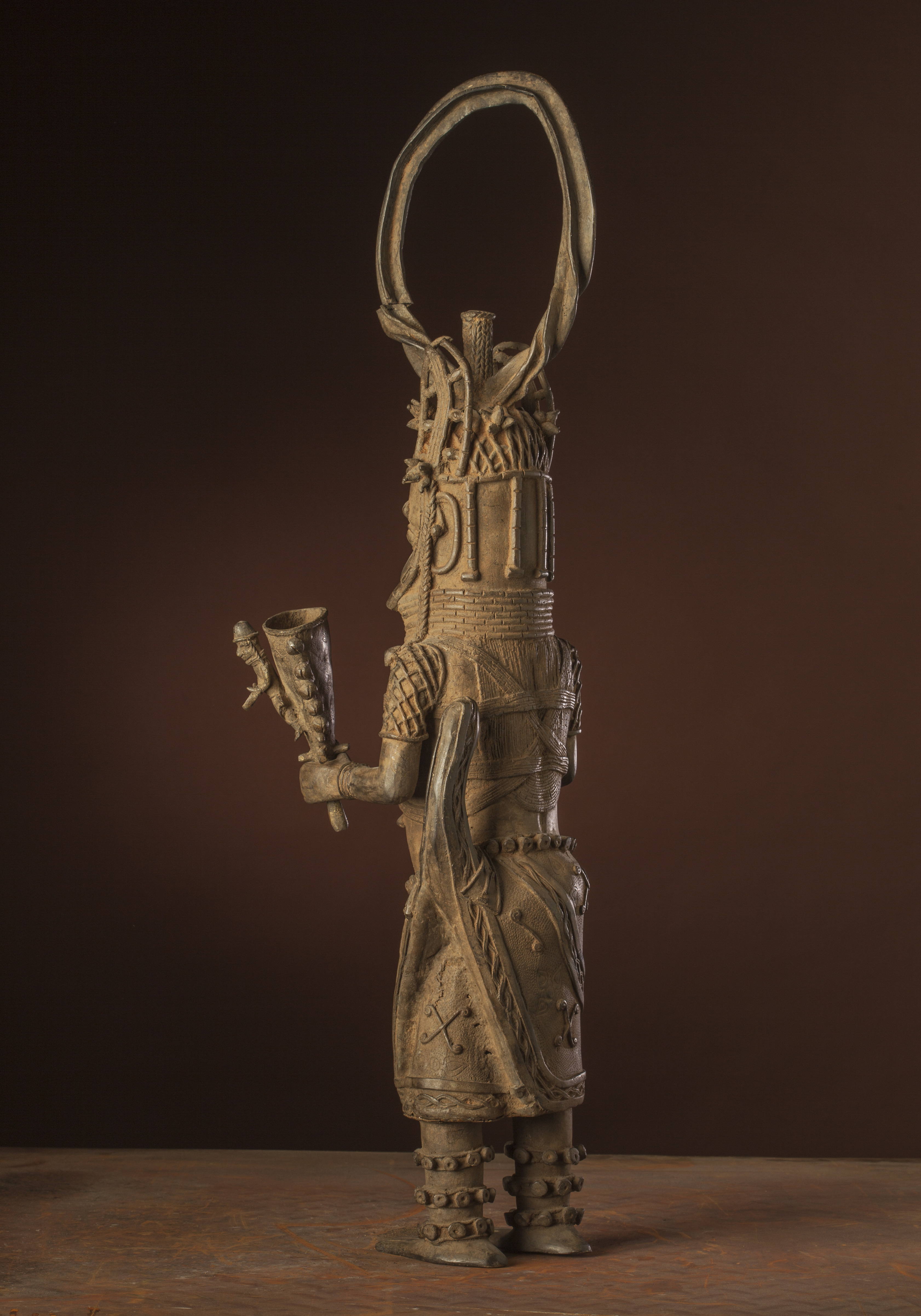 Br.    Benin;Youruba(statue royale), d`afrique : Nigéria, statuette Br.    Benin;Youruba(statue royale), masque ancien africain Br.    Benin;Youruba(statue royale), art du Nigéria - Art Africain, collection privées Belgique. Statue africaine de la tribu des Br.    Benin;Youruba(statue royale), provenant du Nigéria, 1775:Ancienne statue en bronze d