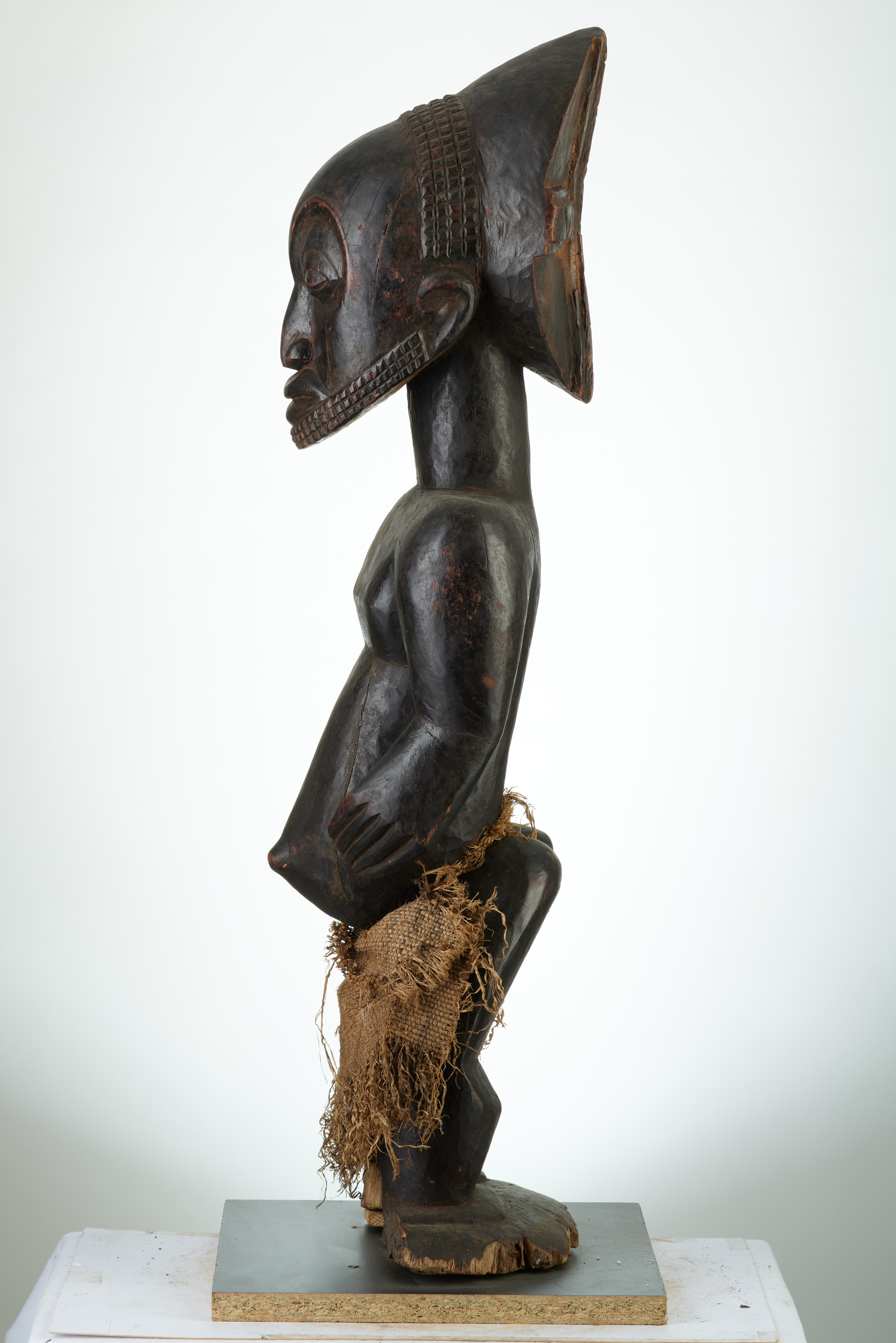 HEMBA (statue ), d`afrique : rep.dem.Congo, statuette HEMBA (statue ), masque ancien africain HEMBA (statue ), art du rep.dem.Congo - Art Africain, collection privées Belgique. Statue africaine de la tribu des HEMBA (statue ), provenant du rep.dem.Congo, 1888:Statue d