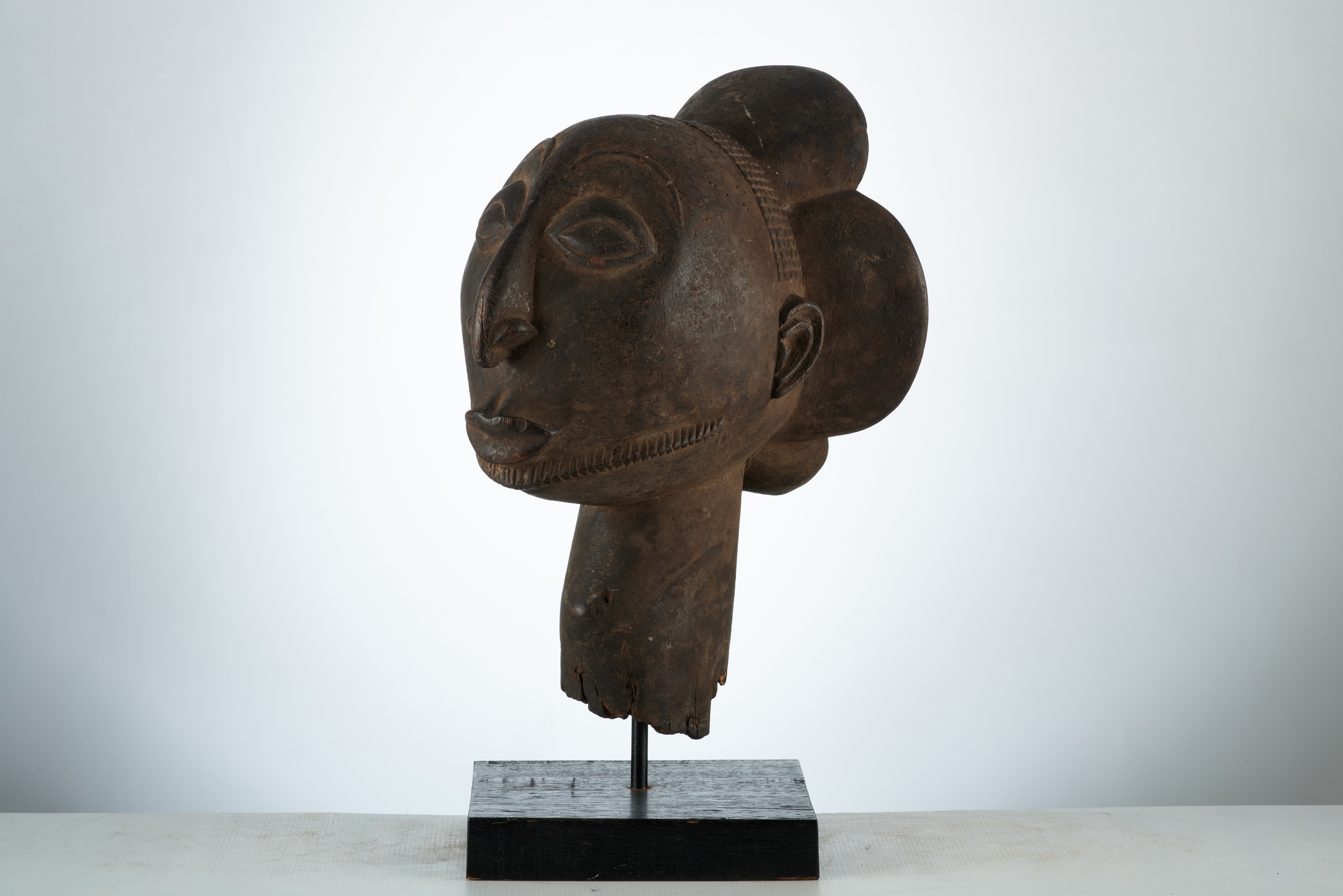 HEMBA(grande tête), d`afrique : rep.dem.Congo, statuette HEMBA(grande tête), masque ancien africain HEMBA(grande tête), art du rep.dem.Congo - Art Africain, collection privées Belgique. Statue africaine de la tribu des HEMBA(grande tête), provenant du rep.dem.Congo, 1898:Magnifique Tête de Statue HEMBA H.40 cm..
(col. Simon du Chastede la Howarderie.)

Buiten gewoon mooi hoofd van Hemba hoofdbeeld h.40cm.(col.Simon du Chastel de la Howarderie.). art,culture,masque,statue,statuette,pot,ivoire,exposition,expo,masque original,masques,statues,statuettes,pots,expositions,expo,masques originaux,collectionneur d`art,art africain,culture africaine,masque africain,statue africaine,statuette africaine,pot africain,ivoire africain,exposition africain,expo africain,masque origina africainl,masques africains,statues africaines,statuettes africaines,pots africains,expositions africaines,expo africaines,masques originaux  africains,collectionneur d`art africain