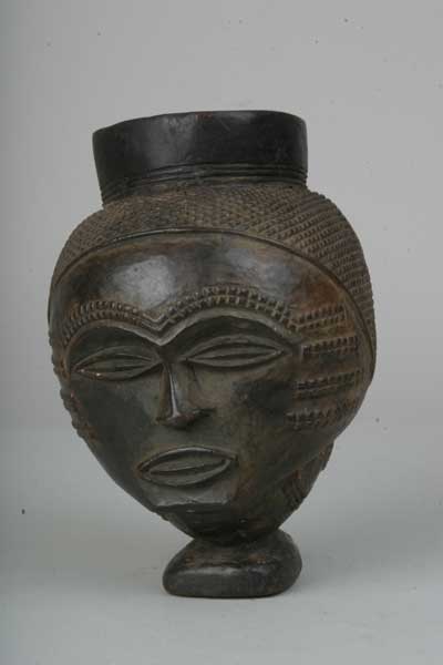 Bashilele-Lele (coupe), d`afrique : Rép.démoncratique du Congo., statuette Bashilele-Lele (coupe), masque ancien africain Bashilele-Lele (coupe), art du Rép.démoncratique du Congo. - Art Africain, collection privées Belgique. Statue africaine de la tribu des Bashilele-Lele (coupe), provenant du Rép.démoncratique du Congo., 366/807.Les Lele ont subi l