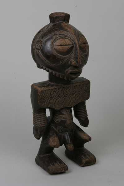 Boyo.(statue), d`afrique : Rép.démoncratique du Congo., statuette Boyo.(statue), masque ancien africain Boyo.(statue), art du Rép.démoncratique du Congo. - Art Africain, collection privées Belgique. Statue africaine de la tribu des Boyo.(statue), provenant du Rép.démoncratique du Congo., 448/852Statue Boyo représentant l