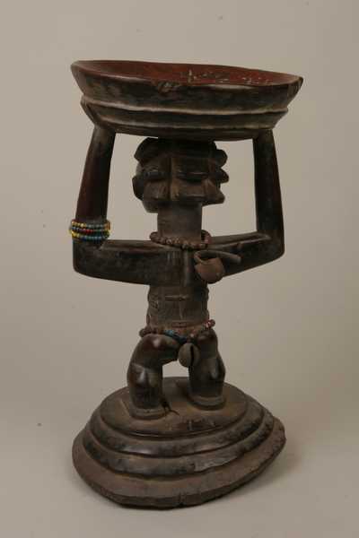 KUSU, d`afrique : Rép.démoncratique du Congo., statuette KUSU, masque ancien africain KUSU, art du Rép.démoncratique du Congo. - Art Africain, collection privées Belgique. Statue africaine de la tribu des KUSU, provenant du Rép.démoncratique du Congo., 486/884 Siège caryatide Kusu de l