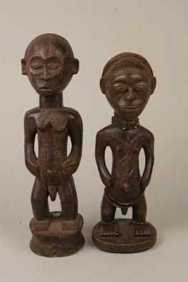 Tabwa.(statues), d`afrique : République dém.du Congo, statuette Tabwa.(statues), masque ancien africain Tabwa.(statues), art du République dém.du Congo - Art Africain, collection privées Belgique. Statue africaine de la tribu des Tabwa.(statues), provenant du République dém.du Congo, 522/916 Deux très belles statues Tabwa.Celle de gauche est une statue d