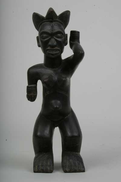 Tchokwe (statue), d`afrique : république dém. du Congo., statuette Tchokwe (statue), masque ancien africain Tchokwe (statue), art du république dém. du Congo. - Art Africain, collection privées Belgique. Statue africaine de la tribu des Tchokwe (statue), provenant du république dém. du Congo., 603/376.Statue  féminine Tchokwe appellée 