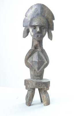 Kota(reliquaire), d`afrique : Gabon, statuette Kota(reliquaire), masque ancien africain Kota(reliquaire), art du Gabon - Art Africain, collection privées Belgique. Statue africaine de la tribu des Kota(reliquaire), provenant du Gabon, 665/13 vieille statue reliquaire KOTA bois,métal(cuivre)le visage ovale,surmonté d