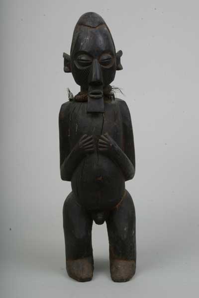 Teke(statue fétiche), d`afrique : Rép. dém. Congo (Zaire), statuette Teke(statue fétiche), masque ancien africain Teke(statue fétiche), art du Rép. dém. Congo (Zaire) - Art Africain, collection privées Belgique. Statue africaine de la tribu des Teke(statue fétiche), provenant du Rép. dém. Congo (Zaire), 766Statue d