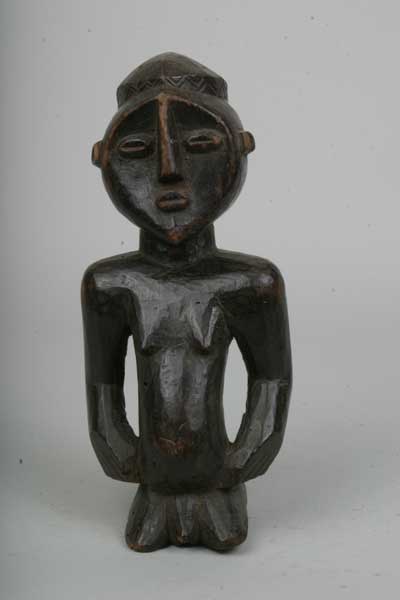 LWALWA(statue), d`afrique : Rép. dém. Congo (Zaire), statuette LWALWA(statue), masque ancien africain LWALWA(statue), art du Rép. dém. Congo (Zaire) - Art Africain, collection privées Belgique. Statue africaine de la tribu des LWALWA(statue), provenant du Rép. dém. Congo (Zaire), (839) Statue Lwalwa bois h.30cm. milieu du 20 eme sc.Les statues sont assez rares.les Lwalwa font partie du groupe des Luluas; environs 20OOO individus vivant sur la frontière de l